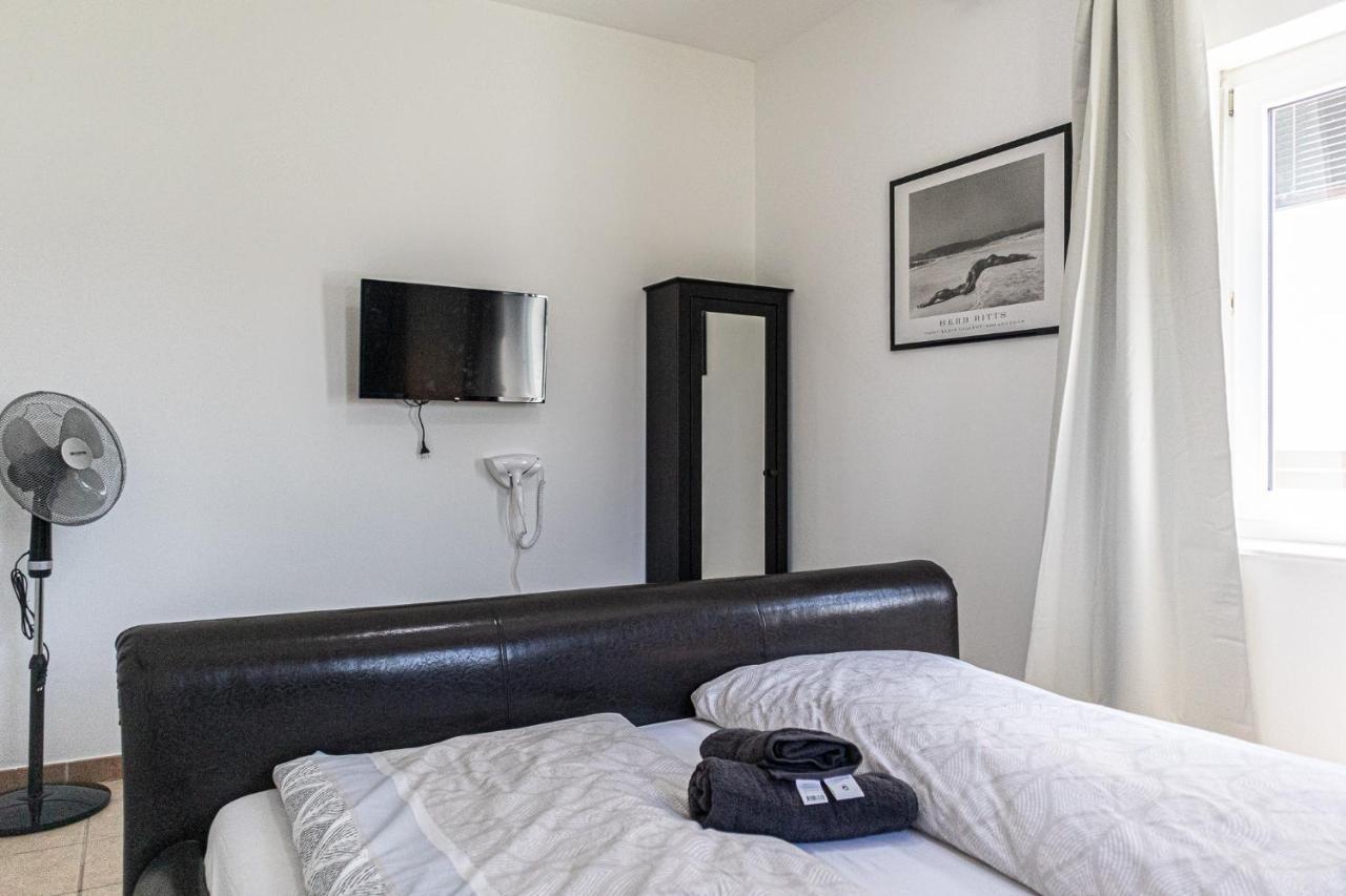 Exquisite Shared Villa - Your Private Room In This Beautiful Home Wien Ngoại thất bức ảnh