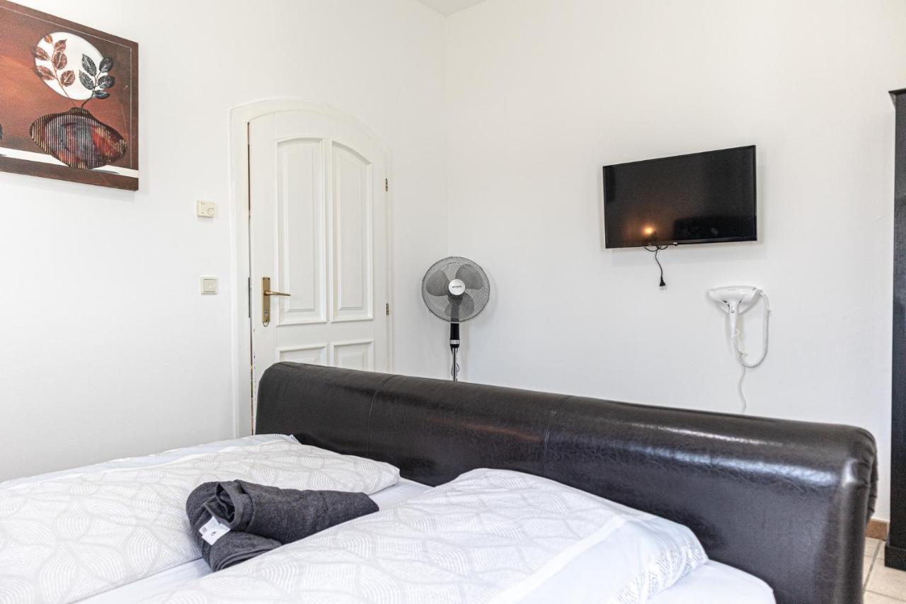 Exquisite Shared Villa - Your Private Room In This Beautiful Home Wien Ngoại thất bức ảnh
